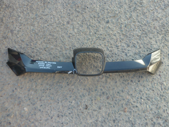 moldura central de mascara honda crv 2016 2017 daños