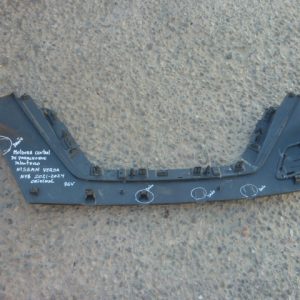 moldura cantral de parachoque versa 2021 2024 daños