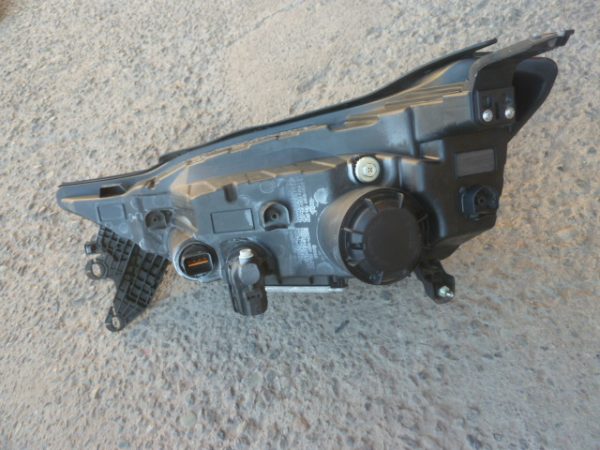 optico rexton glx 2022 2023 2024 copiloto full leds malos  - dañado - Imagen 4