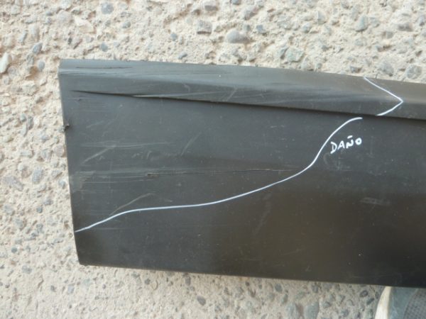 moldura mazda cx9 2017 2021 inferior puerta trasera copiloto daños - Imagen 2