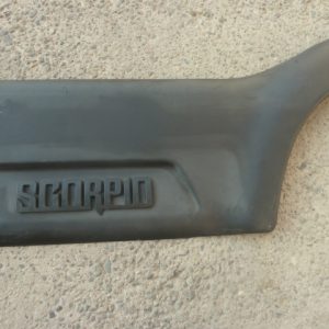 moldura mahindra scorpio 2011 2017 puerta trasera chofer daños