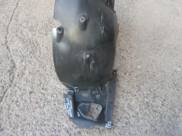 Guardafango citroen c3 2012 2016 delantero copiloto dañado - Imagen 4