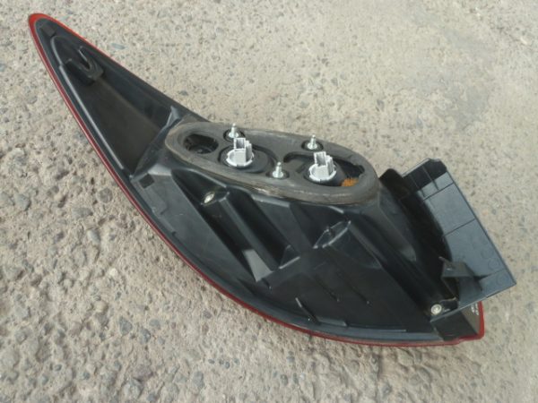 Foco mazda cx5 2012 2016 trasero copiloto original - Imagen 4