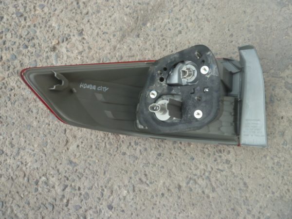 Foco honda city 2017 2020 original trasero copiloto daños - Imagen 4