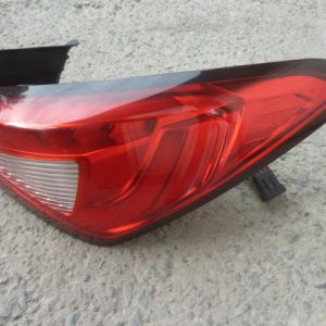 Foco fiat cronos 2020 2023 halg/leds original trasero copiloto daños