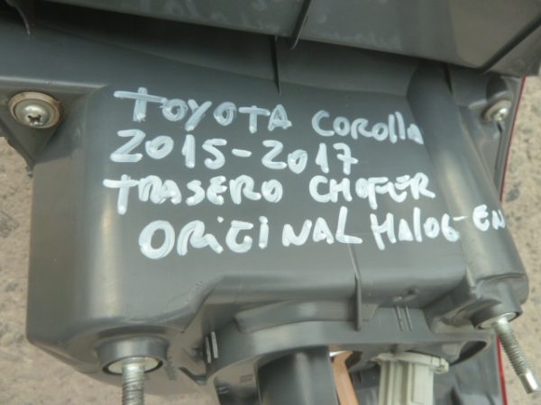 Foco toyota corolla 2015 2017 original trasero chofer daños - Imagen 4