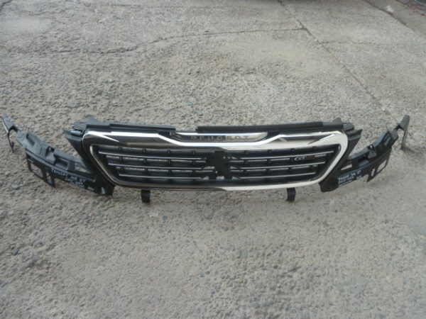 mascara peugeot 308 2015 2016 con bisel - original daños