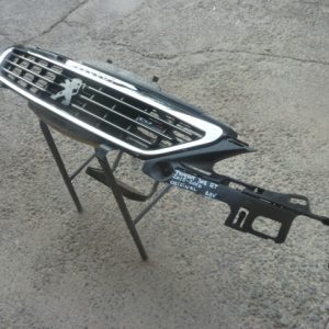 mascara peugeot 308 2015 2016 con bisel – original daños