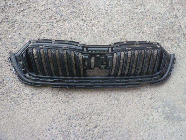 mascara rejilla skoda octavia 2020 2021 2022 - original daños