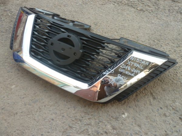 mascara nissan xtrail 2018 2019 - original daños - Imagen 4