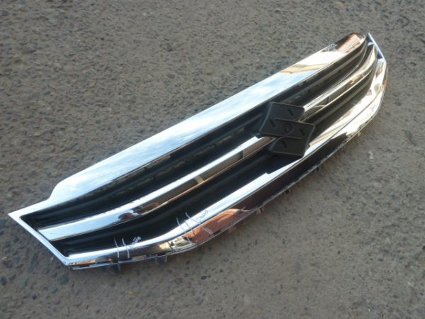 mascara suzuki ertiga 2016 2017 2018  - original daños - Imagen 2