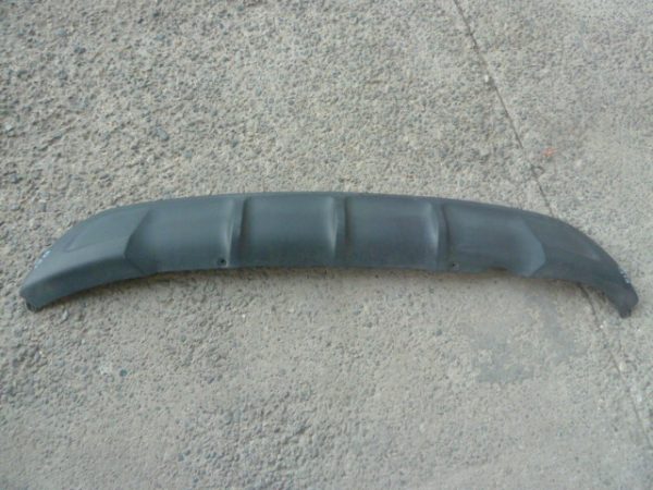 moldura inferior parachoque trasero kia rio 5 jb 2010 2011