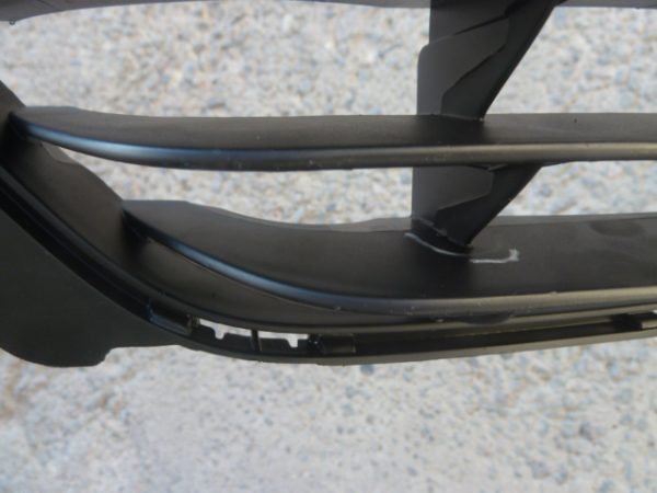 rejilla de parachoque toyota fortuner 2017 2019 daños - Imagen 2