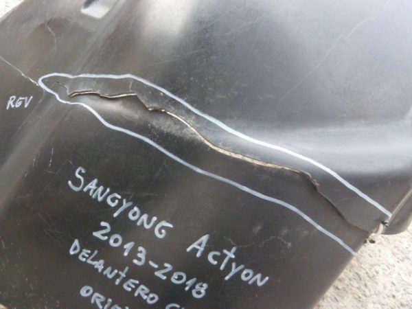 Guardafango ssangyong actyon 2013 2018 delantero chofer daños - Imagen 3