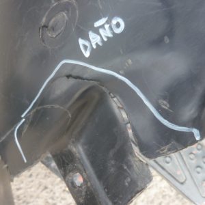 Guardafango volkswagen taos 2022 2024 delantero chofer daños