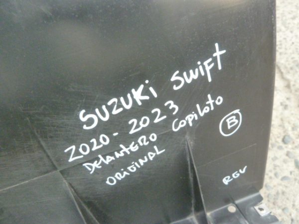 Guardafango swift 2020 2023 delantero copiloto original - Imagen 3