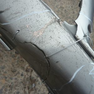 parachoque hyundai h1 2008 2014 inferior delantero – daños