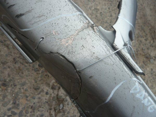 parachoque hyundai h1 2008 2014 inferior delantero - daños - Imagen 2