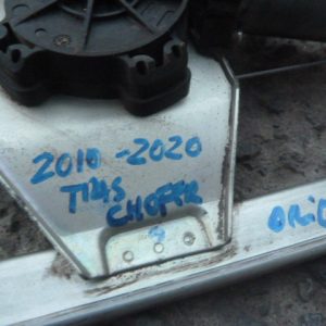 Cremallera alza vidrio mahindra scorpio 2010 2020 puerta trasera chofer