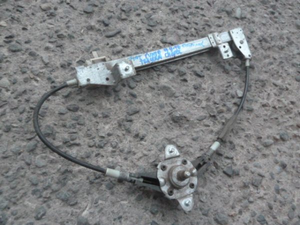 Cremallera alza vidrio fiat punto 1994 1998 puerta trasera chofer - Imagen 3