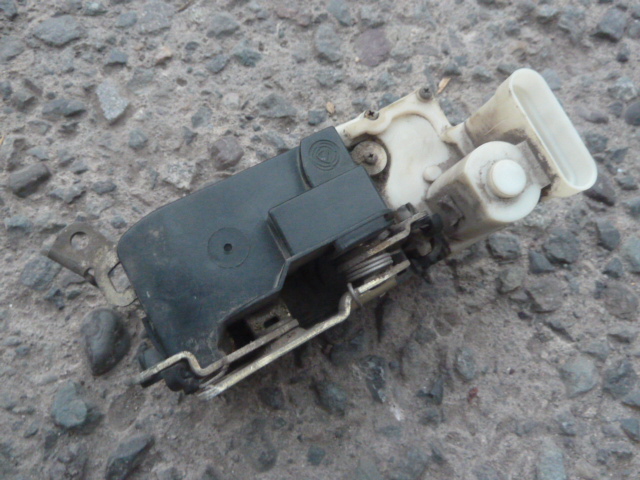 Chapa cerradura de puerta fiat punto 1994 1998 trasera chofer - Imagen 3