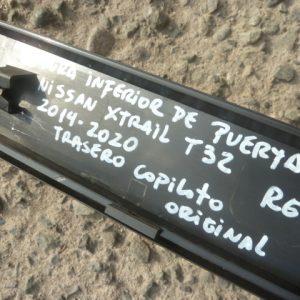moldura xtrail t32 2014 2020 inferior puerta trasera copiloto