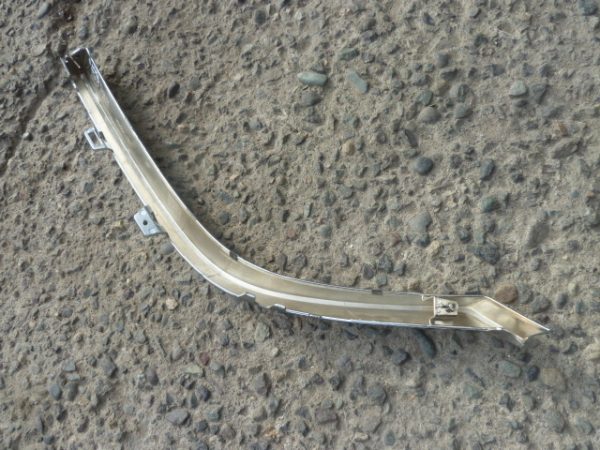 moldura bisel de mascara mazda cx9 2014 2016 copiloto daños - Imagen 2