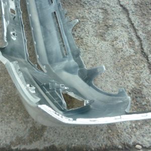 parachoque toyota land cruiser 2020 2022 delantero – daños