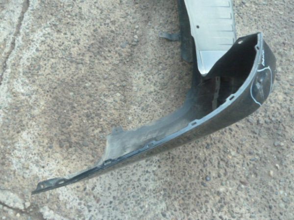 parachoque toyota rav4 2010 2011 2012 trasero - daños - Imagen 6