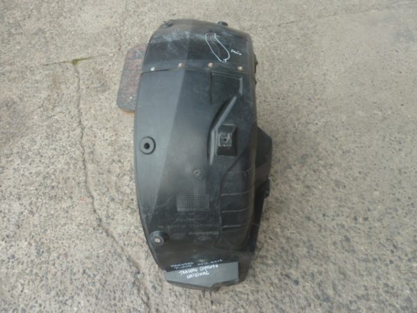 Guardafango mahindra pick up 2012 2017 trasero copiloto daños - Imagen 3