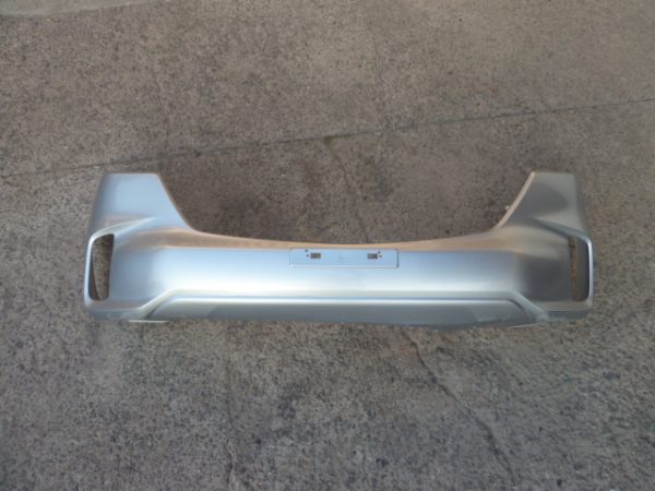 parachoque mazda bt50 2023 2024 2025 delantero - daños