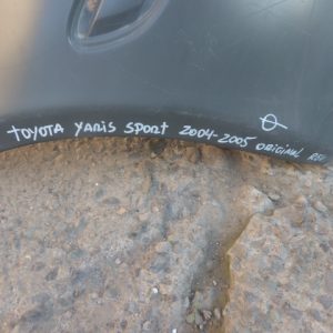 parachoque yaris sport 2004 2005 delantero – daños