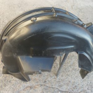 Guardafango peugeot 3008 2019 2023 trasero chofer daños