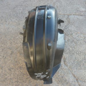 Guardafango peugeot 3008 2019 2023 trasero chofer