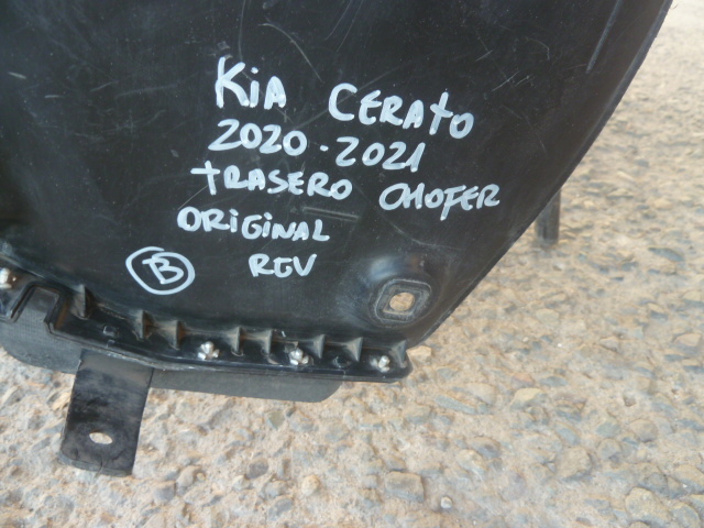 Guardafango kia cerato 2020 2021 trasero chofer - Imagen 4