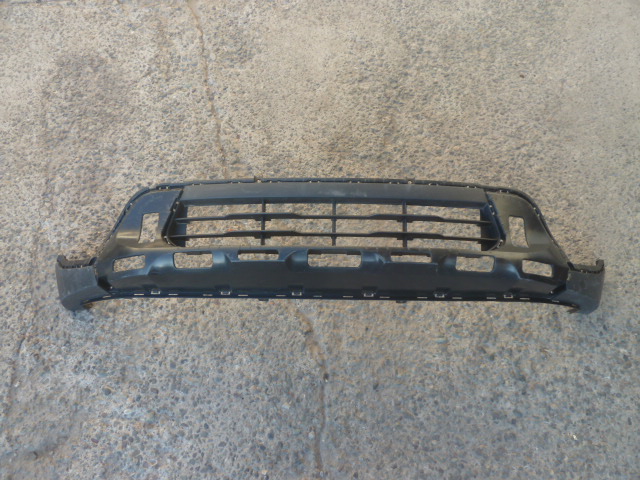 Parachoque kia sonet 2021 2023 inferior delantero daños