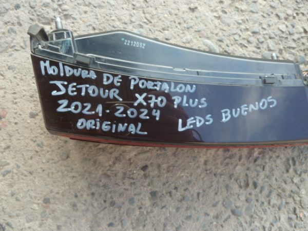 foco mica embellecedor portalón jetour x70 plus 2021 2024 daño - leds buenos - Imagen 3