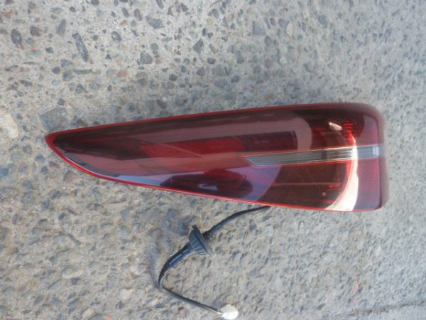 Foco trasero mazda 3 sedan 2020 2021 original chofer - Imagen 4