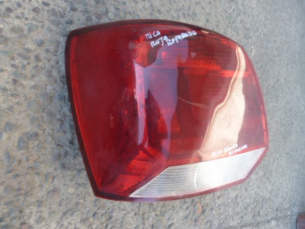 Foco trasero vw polo hatchback 2016 2018 original chofer daños - Imagen 3