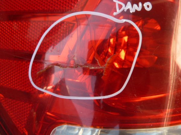Foco trasero cerato sedan 2011 2012 original chofer daños - Imagen 4