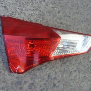 Foco trasero toyota rav4 2013 2015 de portalon chofer daños
