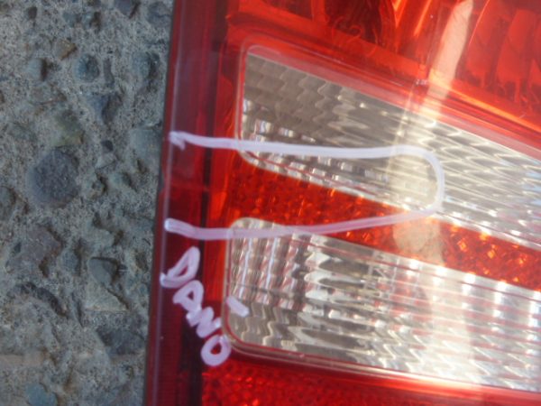 Foco trasero journey 2008 2010 de portalon chofer daños - Imagen 2