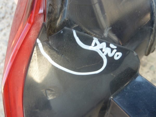 Foco mazda cx5 2012 2016 original trasero chofer daños - Imagen 4