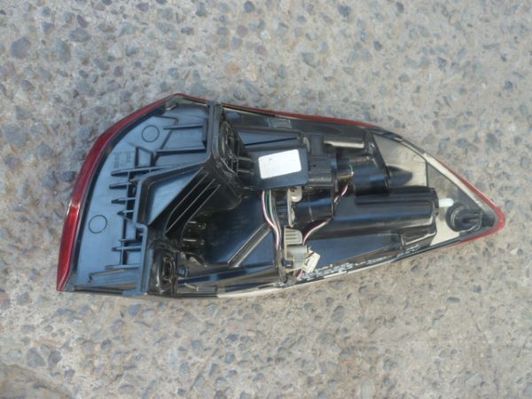 Foco trasero hyundai tucson 2019 2020 original chofer daño - Imagen 3