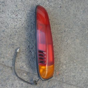 Foco trasero daihatsu terios 1996 1998 original chofer