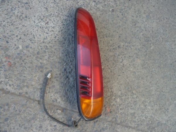 Foco trasero daihatsu terios 1996 1998 original chofer