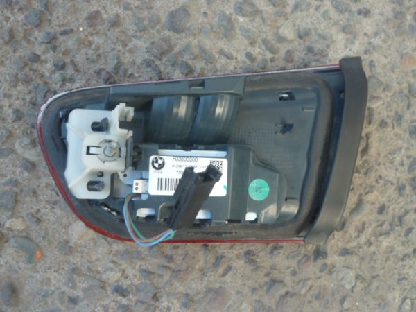 Foco trasero bmw 118 2018 2019 de portalon chofer daños - Imagen 2