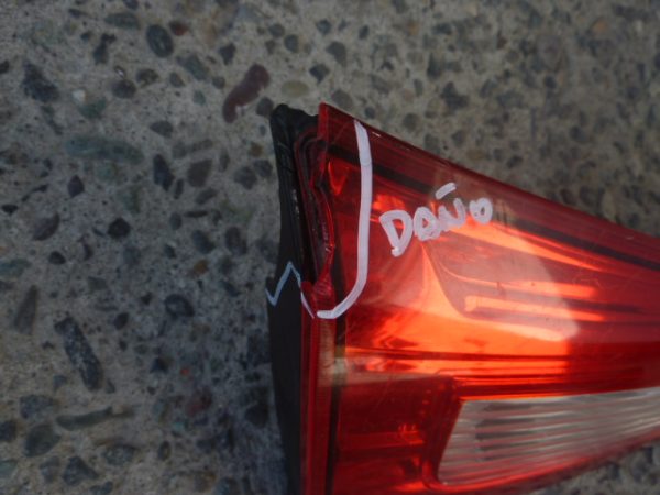 Foco trasero mitsubishi asx 2011 2019 de portalon chofer daños - Imagen 2