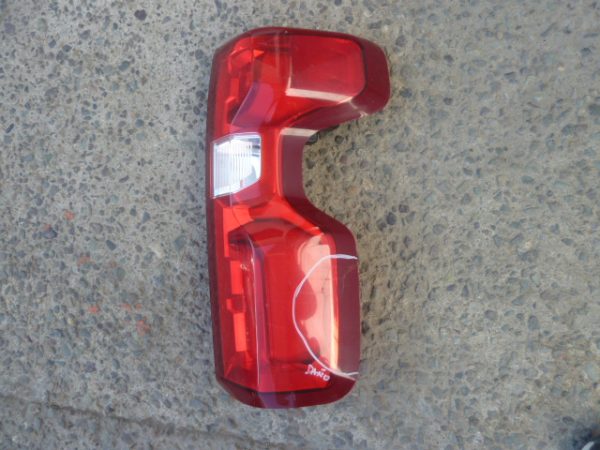 Foco silverado 2020 2024 trasero copiloto full leds daños trizado