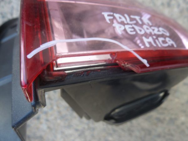 Foco renault duster 2012 2015  trasero copiloto daños - Imagen 3
